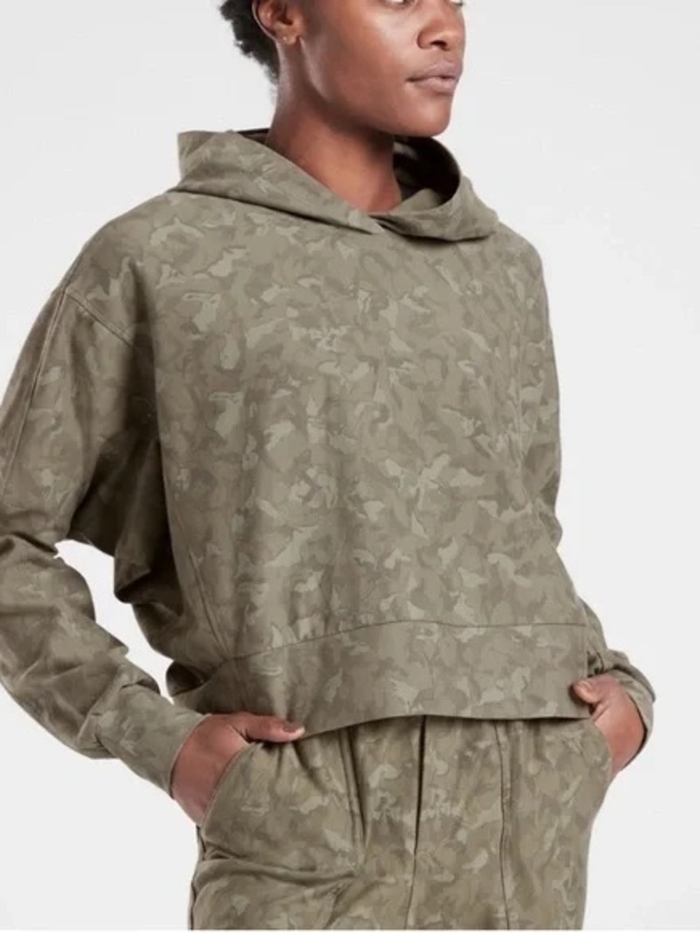 Athleta Printed Farallon Sweatshirt hoodie size small Stratum Camo Olive small